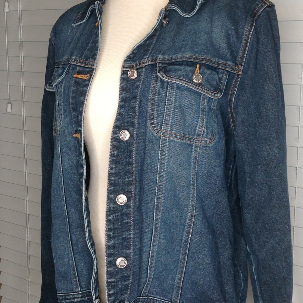 Size large old navy jean jacket